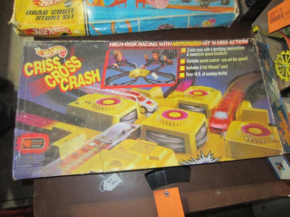 Hot Wheels Criss Cross Crash