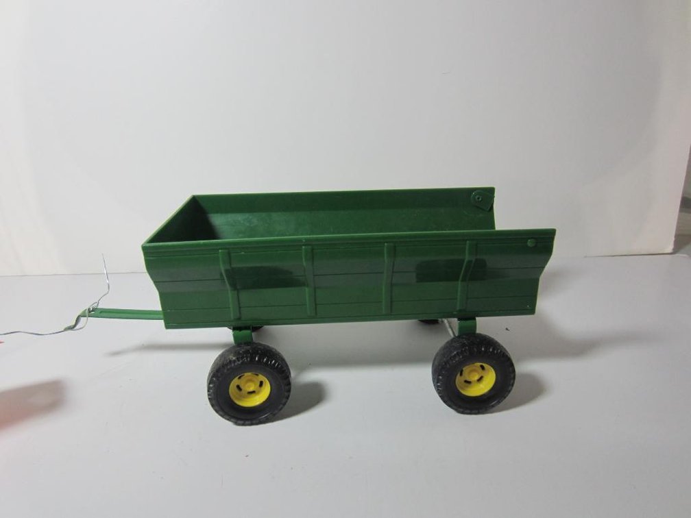 John Deere Ertl Grain Trailer