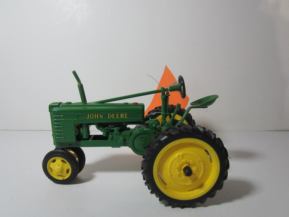 John Deere H Ertl Tractor
