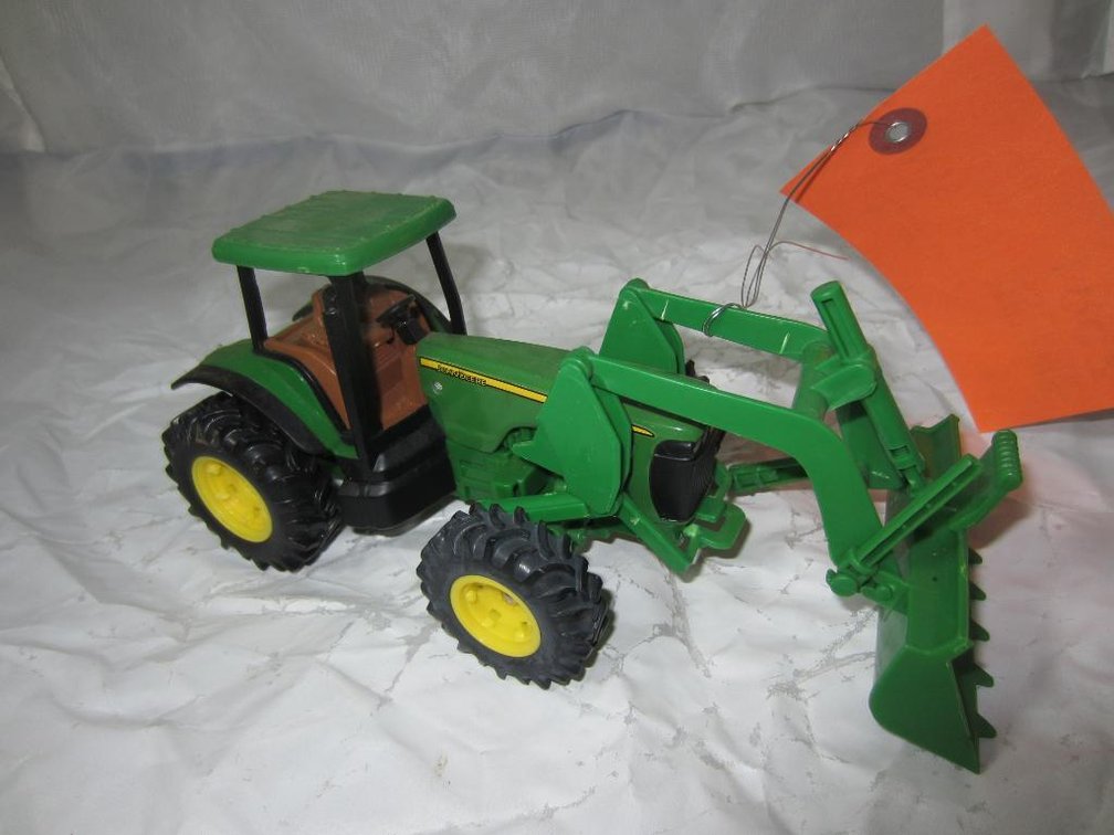 John Deere 850 Ertl Tractor
