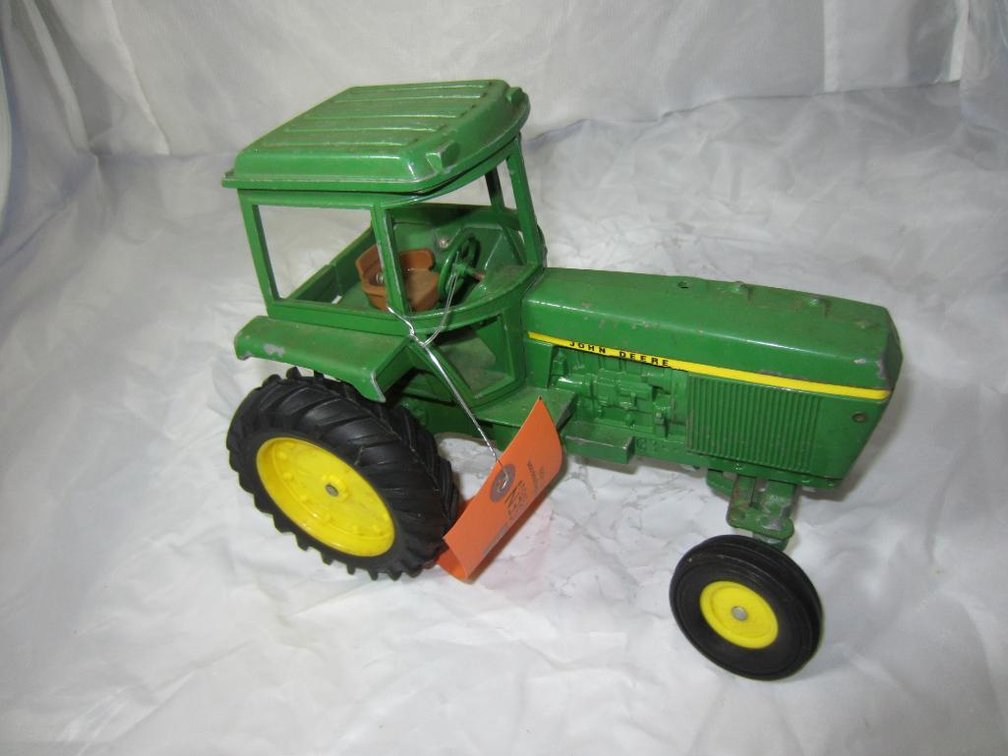 John Deere 4450 Ertl Tractor