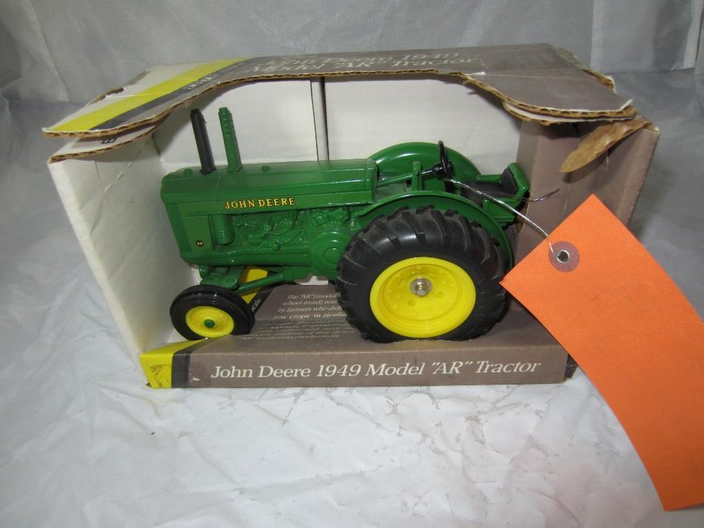 John Deere 1949 AR Tractor