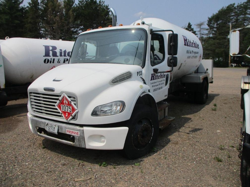 2005 Freightliner Bobtail LP Truck, NON Runner VIN: 1FYACXOC16HY66126 (Minocqua, WI)