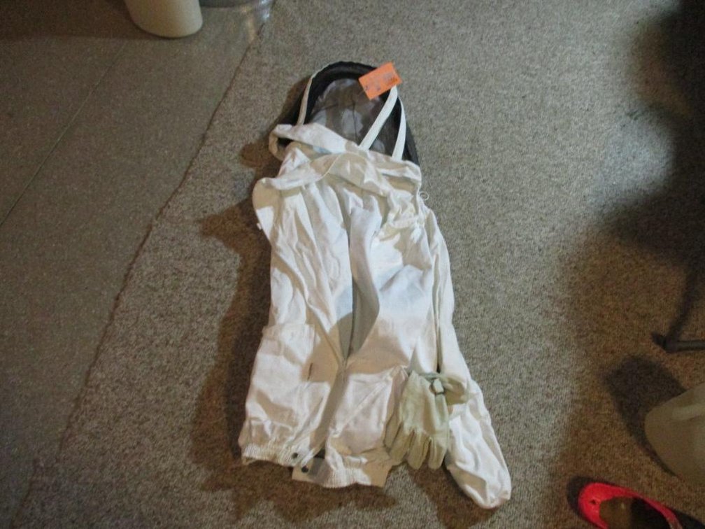 Bee Keeping Coat and Gloves