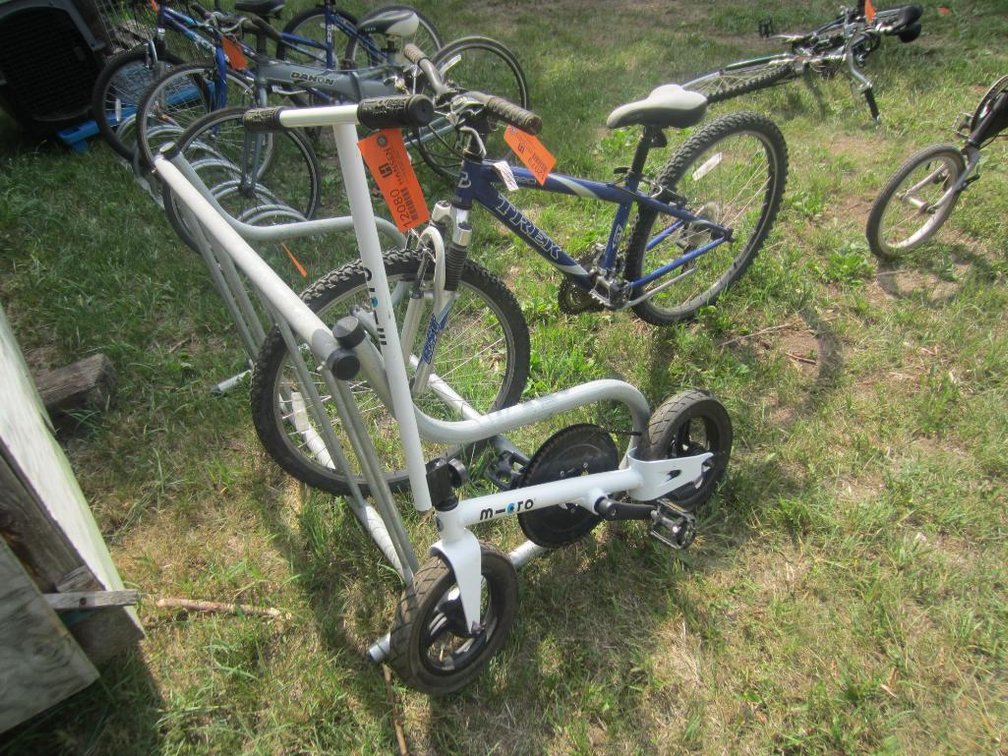 Microextreme Pedal Scooter