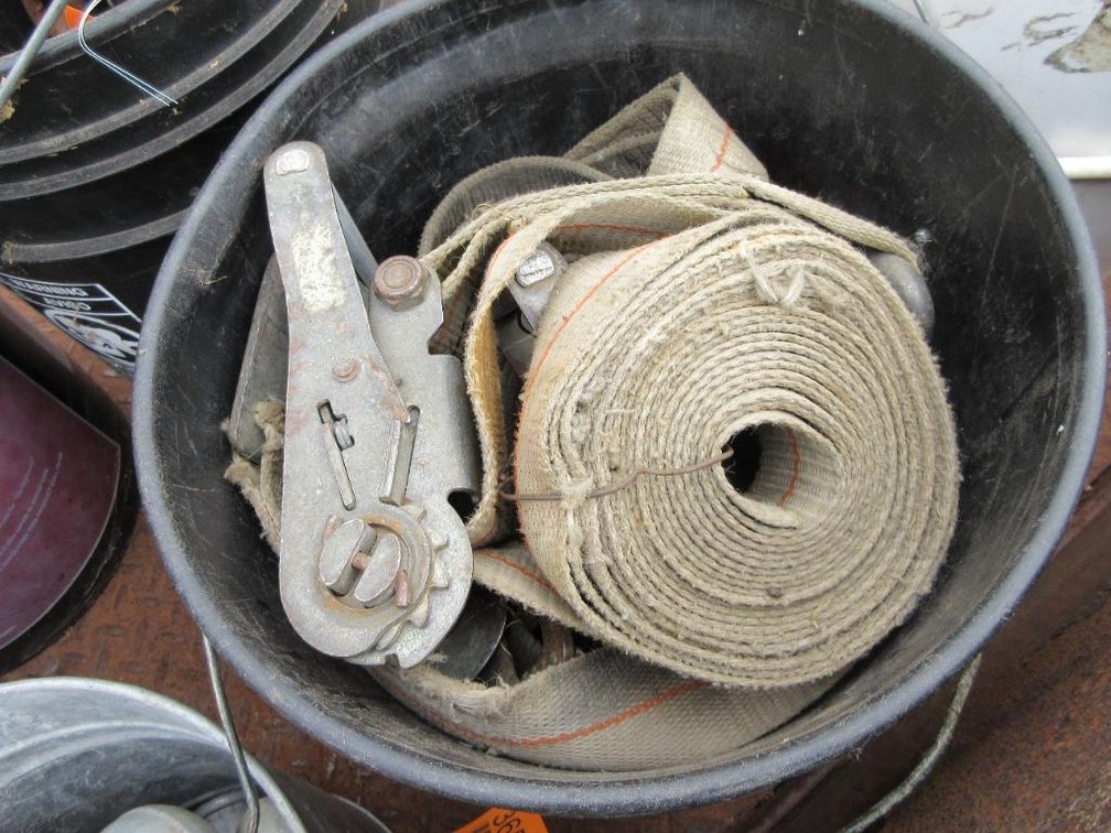 Bucket of (4) Ratchet Straps