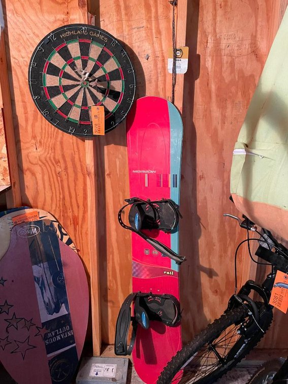Morrow Snowboard and Highland Games Dart Set