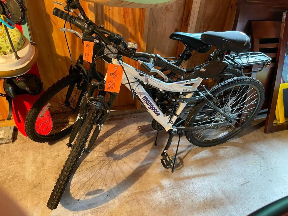 Mongoose 21 Speed Mountain Bike