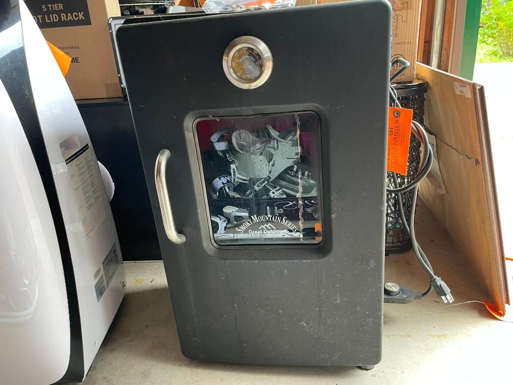 Smokey Mountain Series Smoker