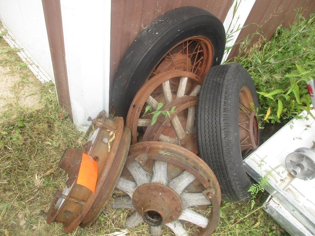 (6) Vintage Wheels