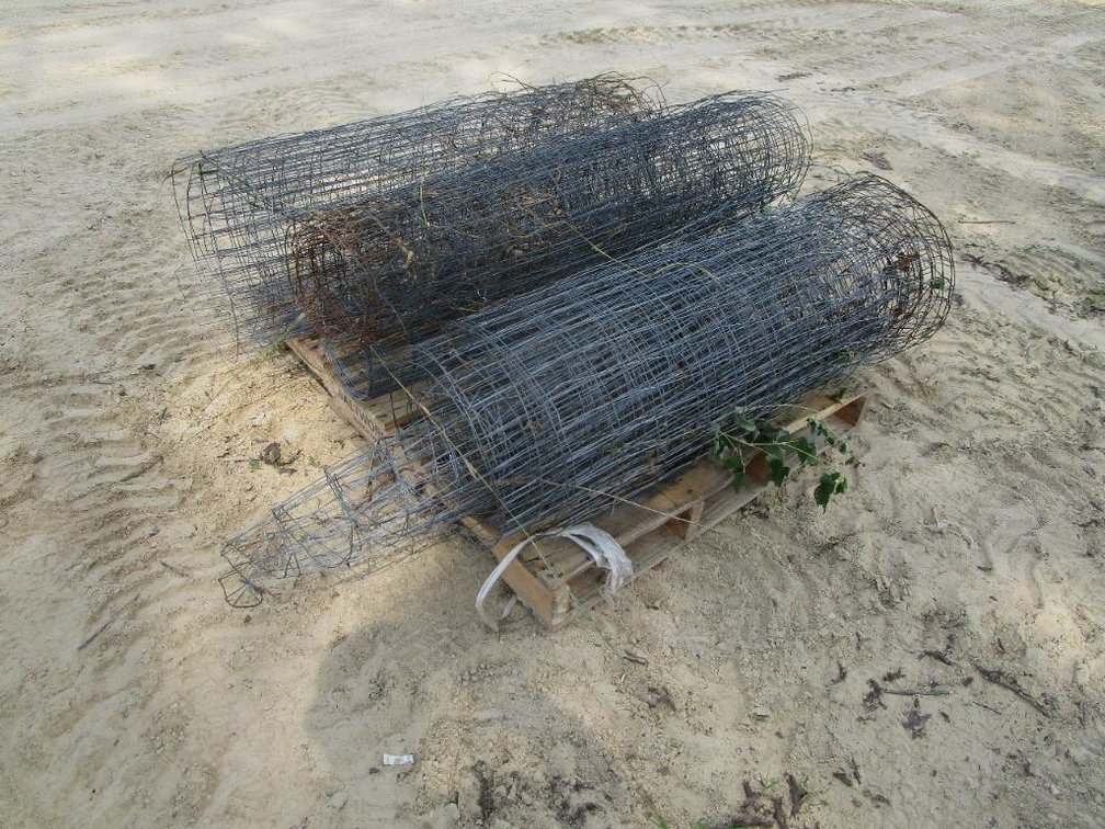 (4) Rolls of Metal Fencing