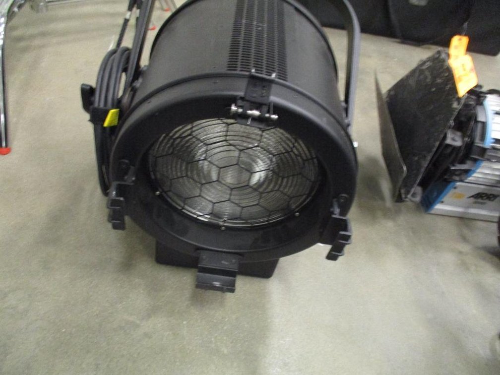 Mole Richardson LED Light