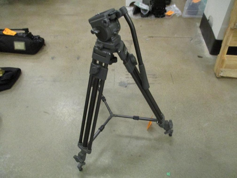 Libec Tri-Pod and HeadLibec T68 Tri-Pod, Head H22DV