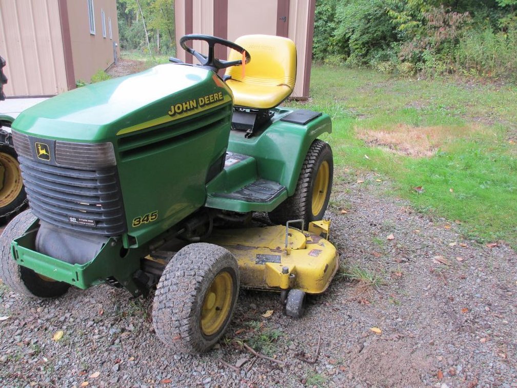 John Deere 345 Lawn Mower