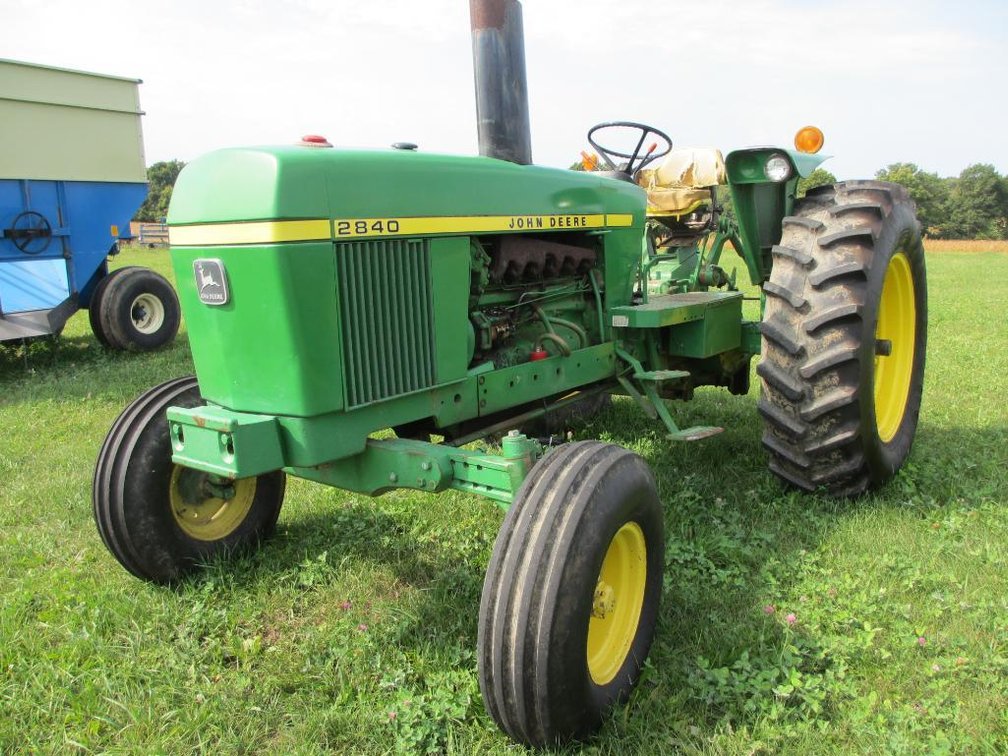 John Deere 2840 Diesel Wide Front