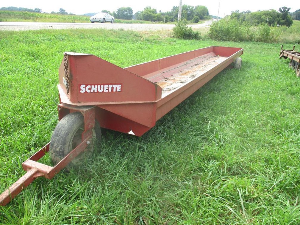 Schuette Feeder Wagon