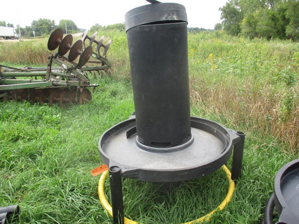 Century Cattle Mineral Feeder