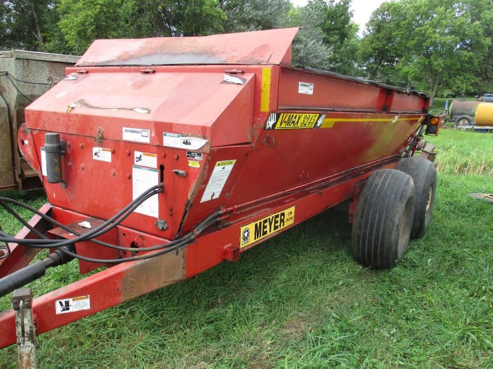 2011 Meyer V-Max 3245 Manure Spreader