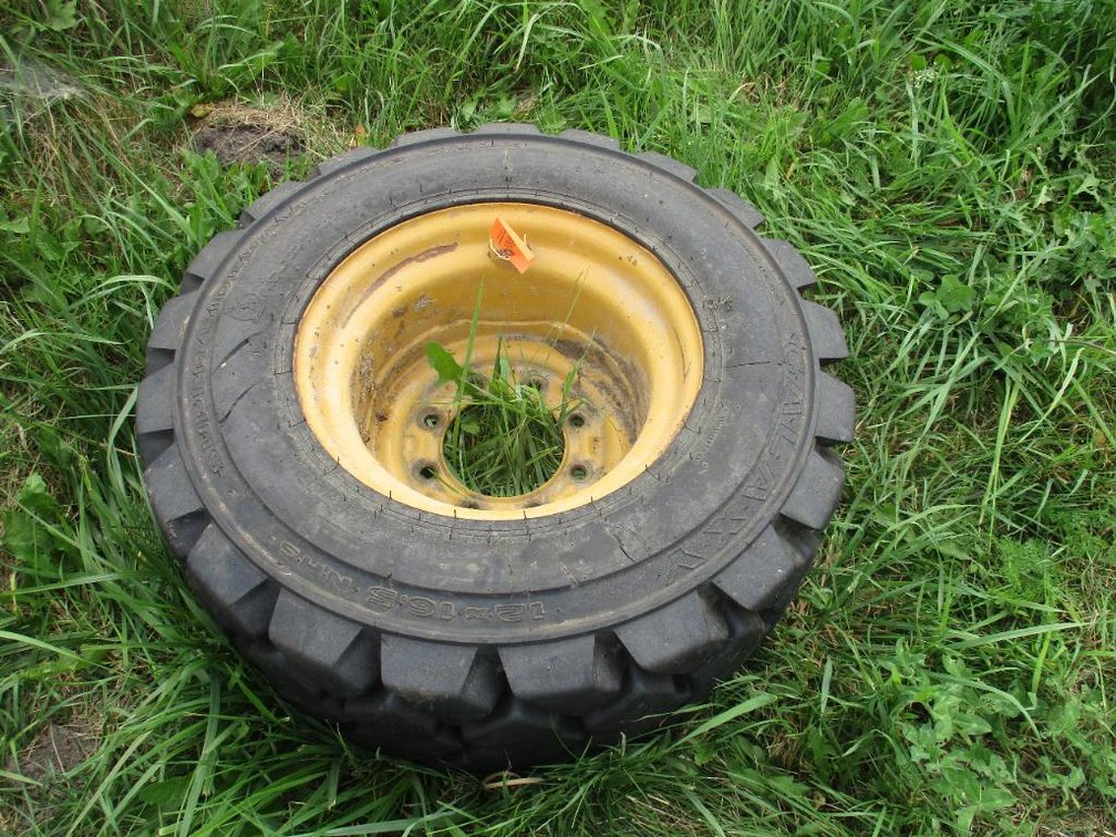 Galaxy Skidsteer Tire