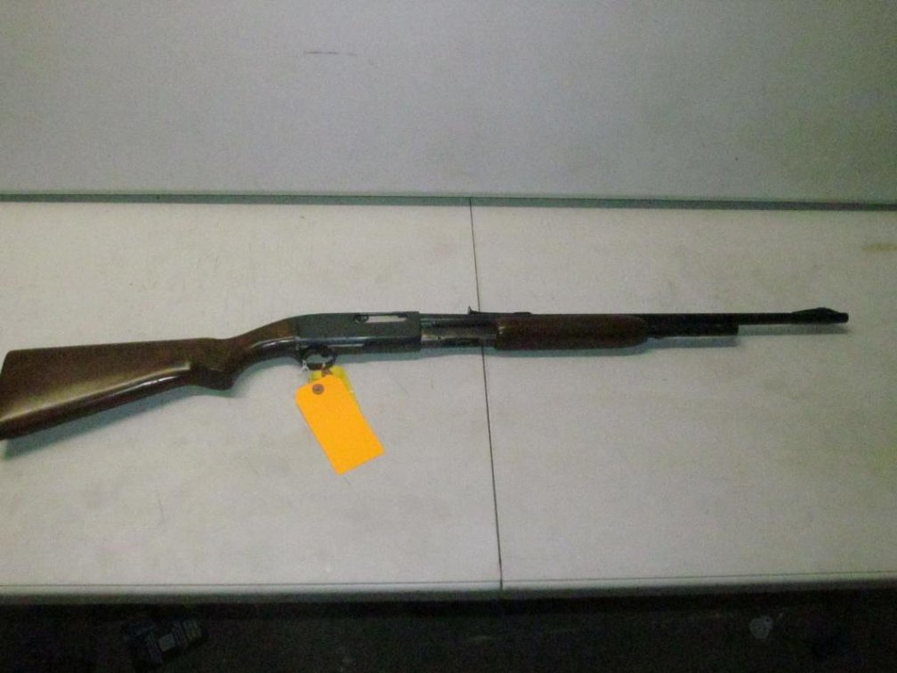 Remington Model 141, 32 Rem Pump Action Rifle, SN: 71464
