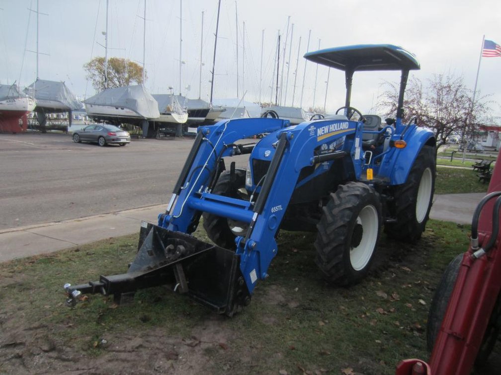2019 New Holland Powerstar 75 Tractor with 655 TL Loader