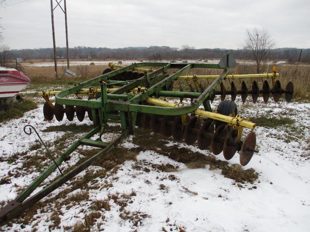 John Deere Model 110 Disc