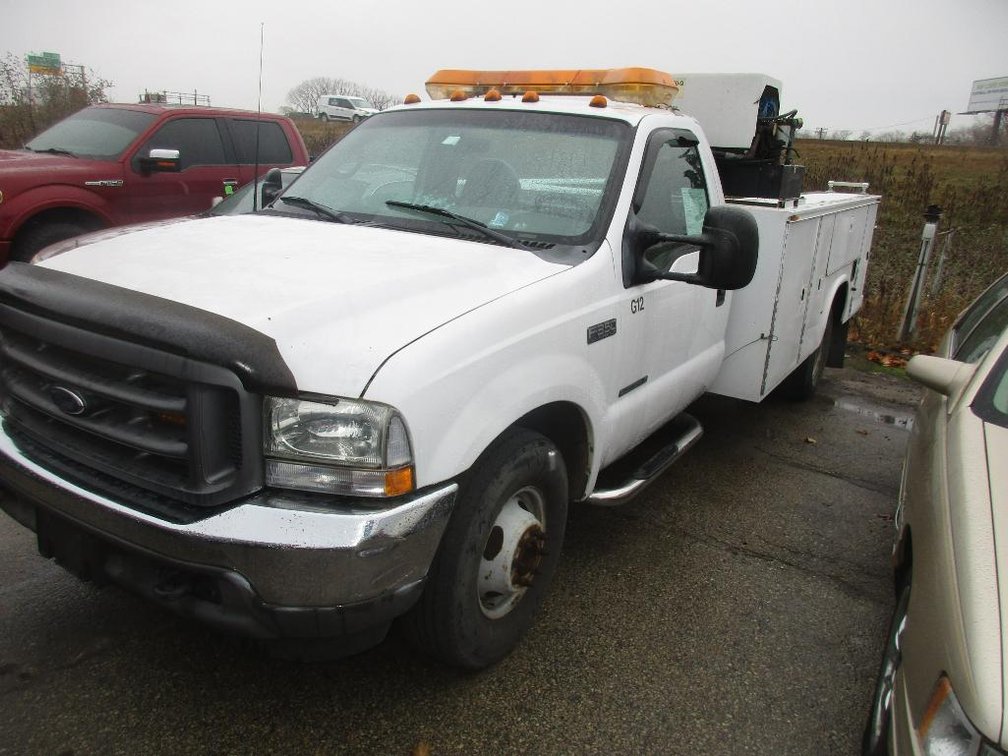 2002 Ford F350 Super Duty (Has IL Title) (OF)