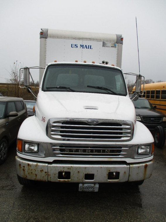 2005 Sterling 24' Box Truck (Has WI Title) (OF)