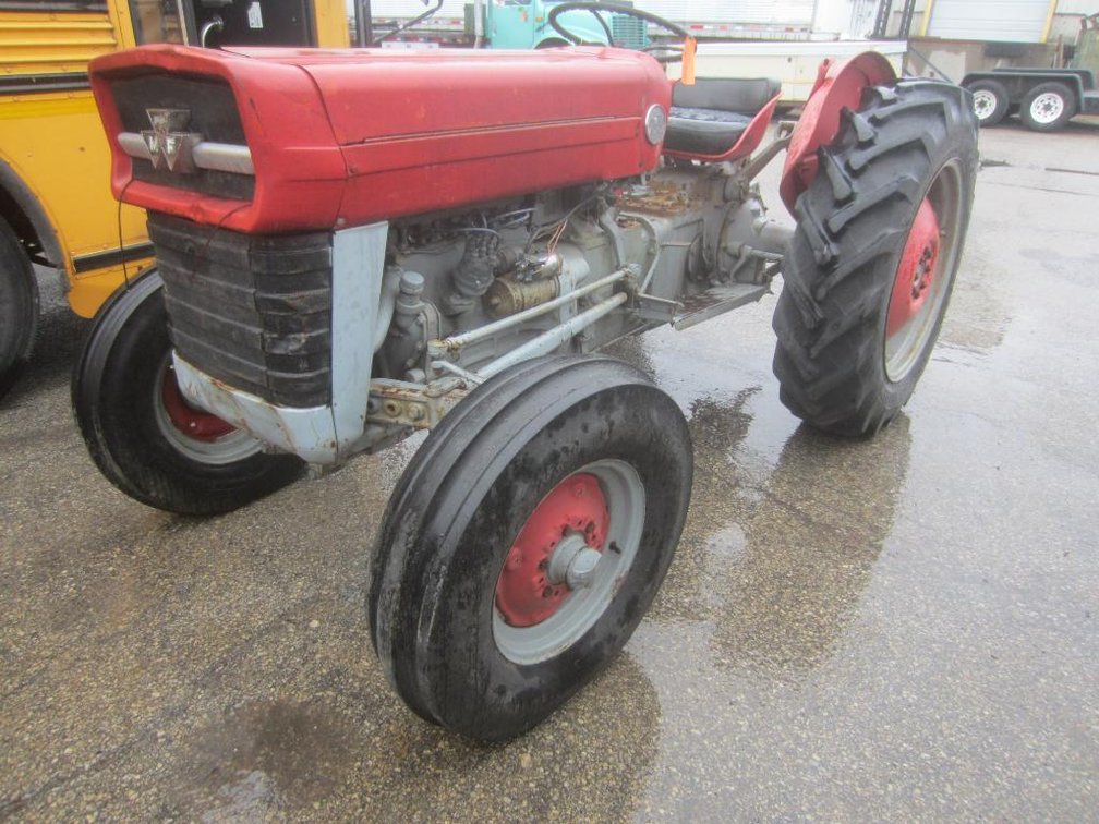 Massey Ferguson 135 Tractor (OF)