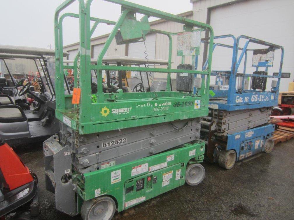 2014 Genie 1930 Scissor Lift (O4)