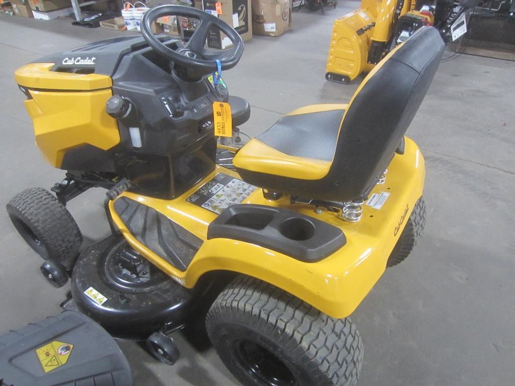 Cub Cadet XT1 LT46 Riding Mower
