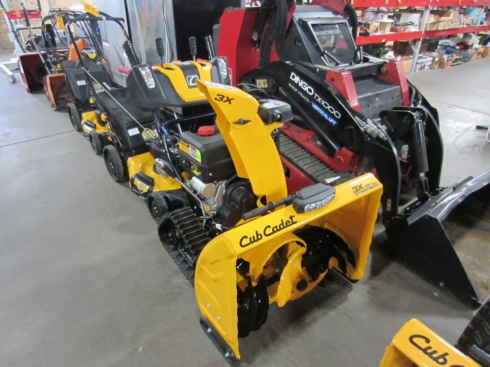 Cub Cadet 3X30 Snow Blower