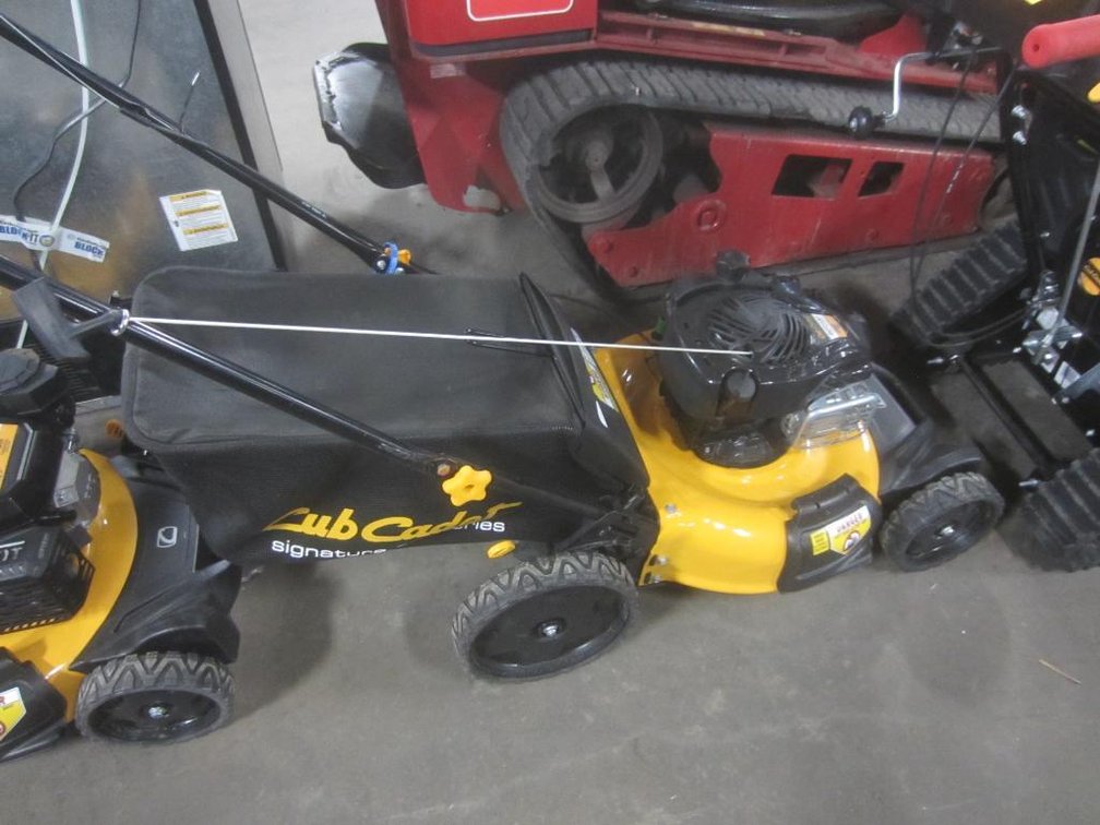 Cub cadet SCP100 Walk behind Mower