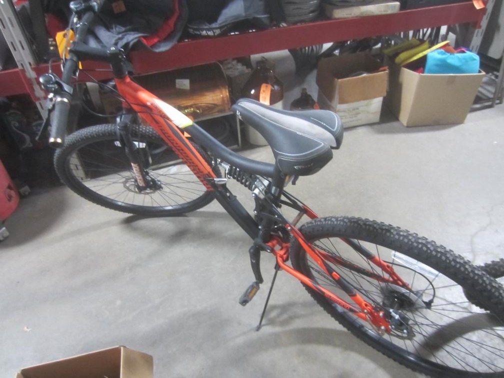 Iron Horse Sinister 6.1 Mountain Bike (D)