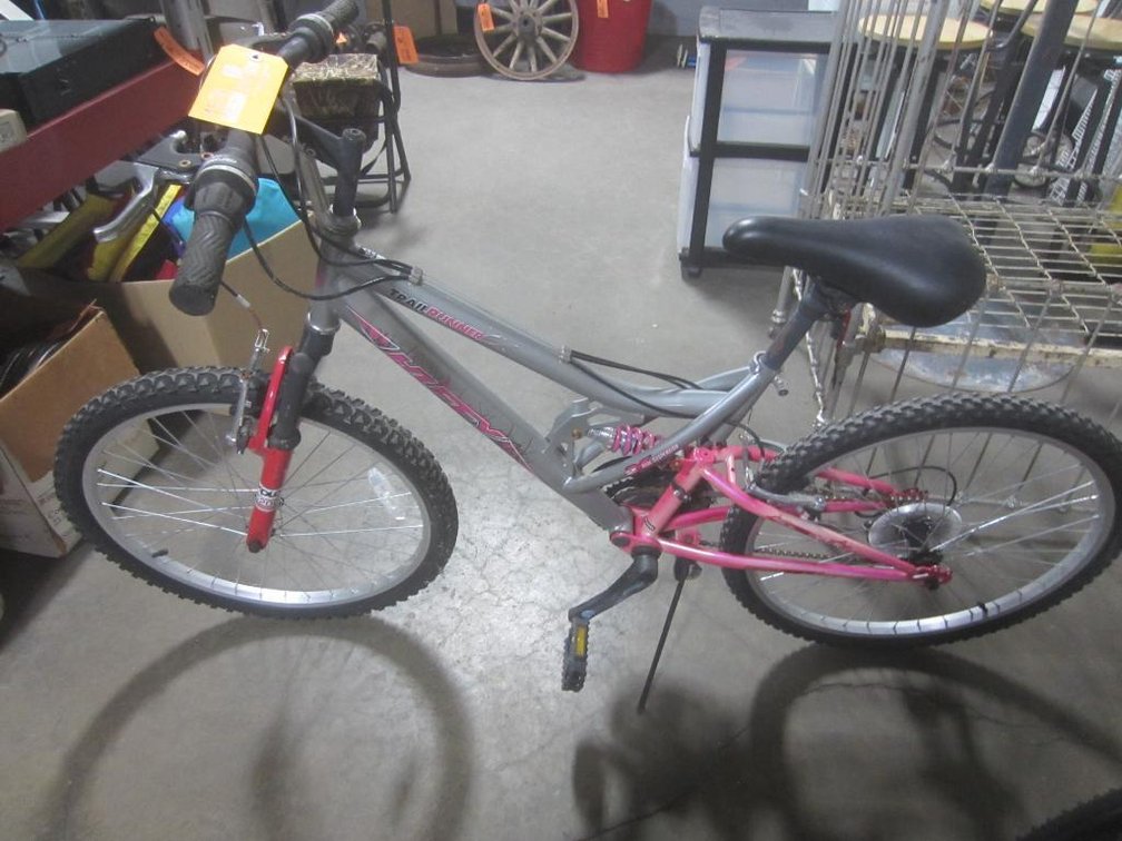 Huffy Trail Runner Bicycle (D)