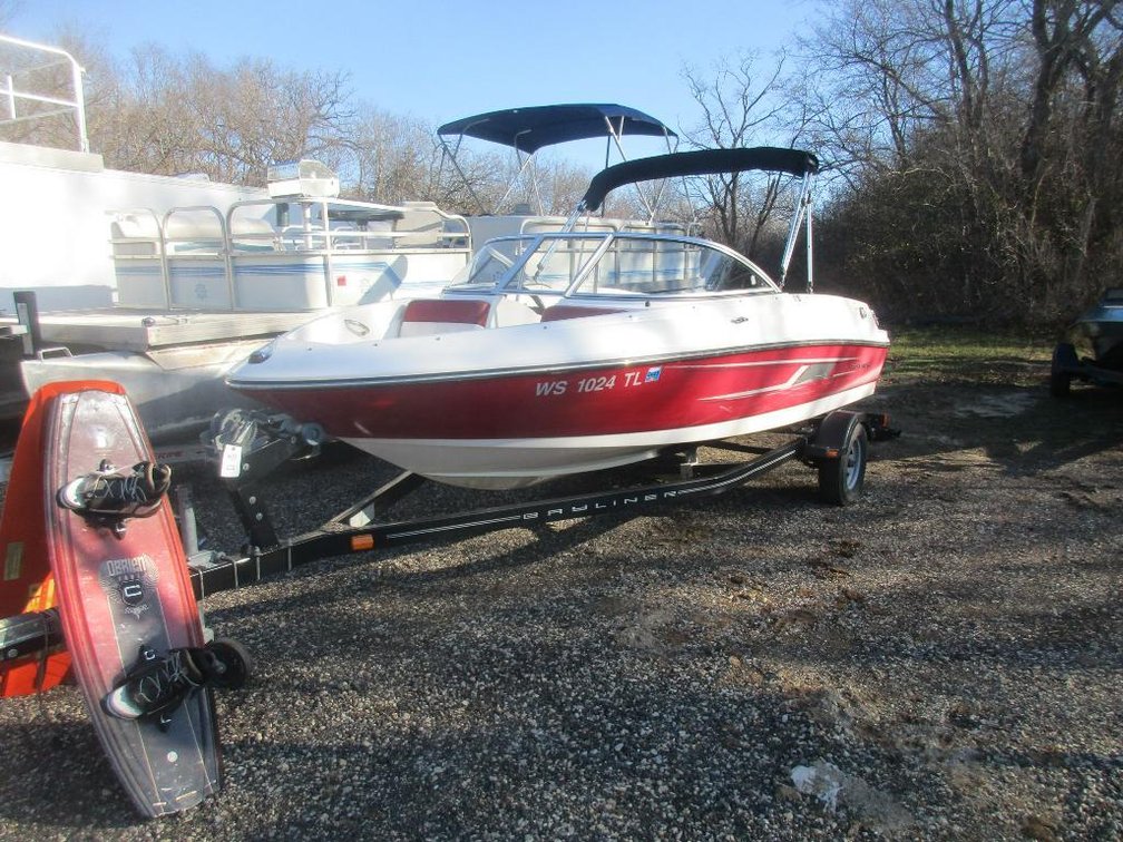 2015 18' Bayliner (HAS DNR REGISTRATION) (TITLE IN DELAY) (Beloit, WI)