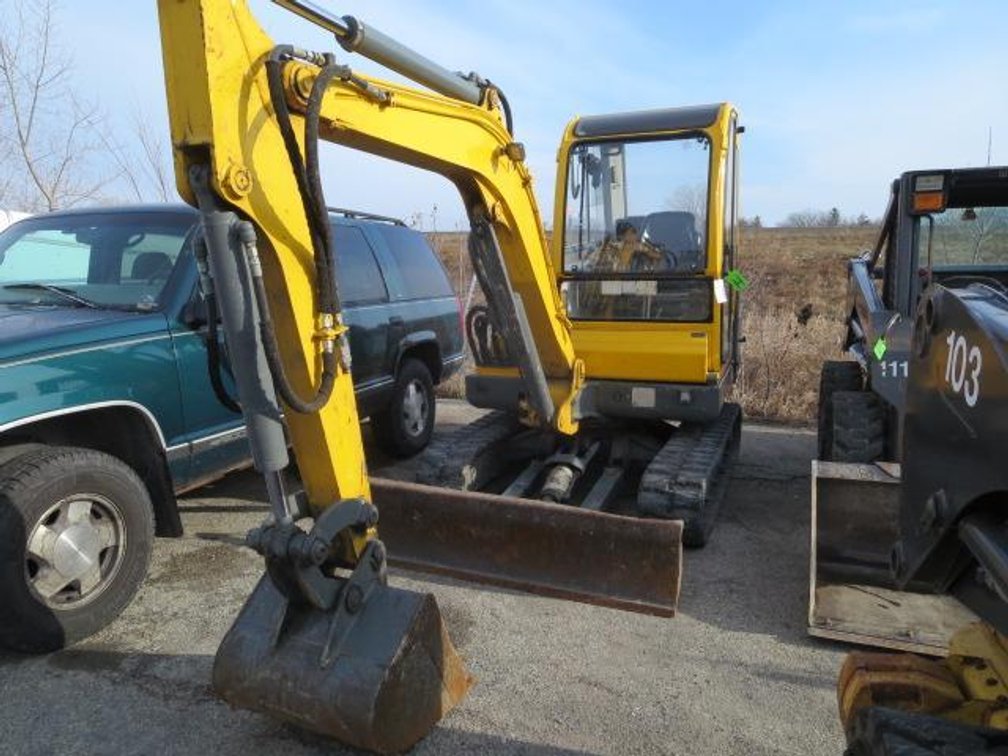 1999 Gehl Mini Excavator (OF)