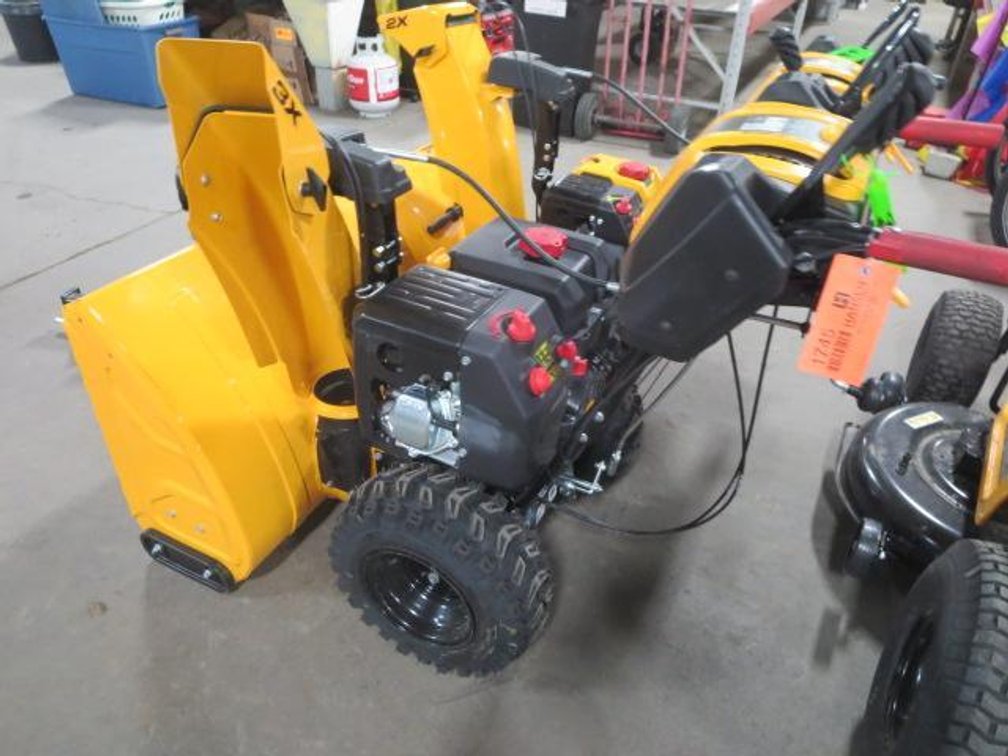Cub Cadet Snow Blower 3X 30 HD (CA)