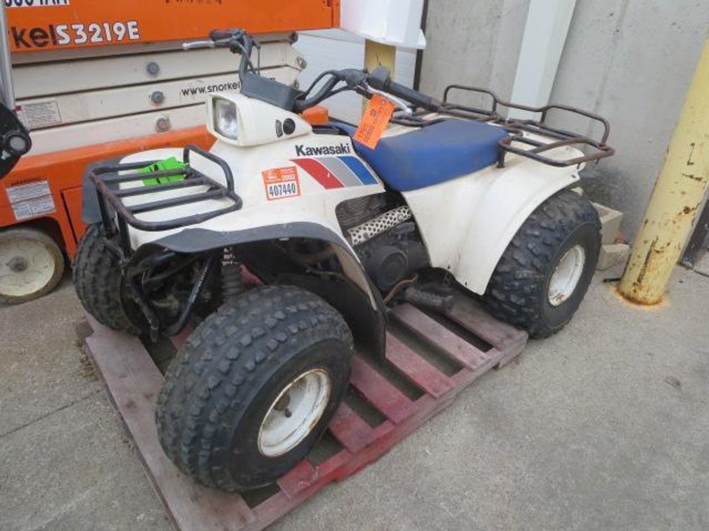 1995 Kawasaki 185 Four Wheeler (O4)