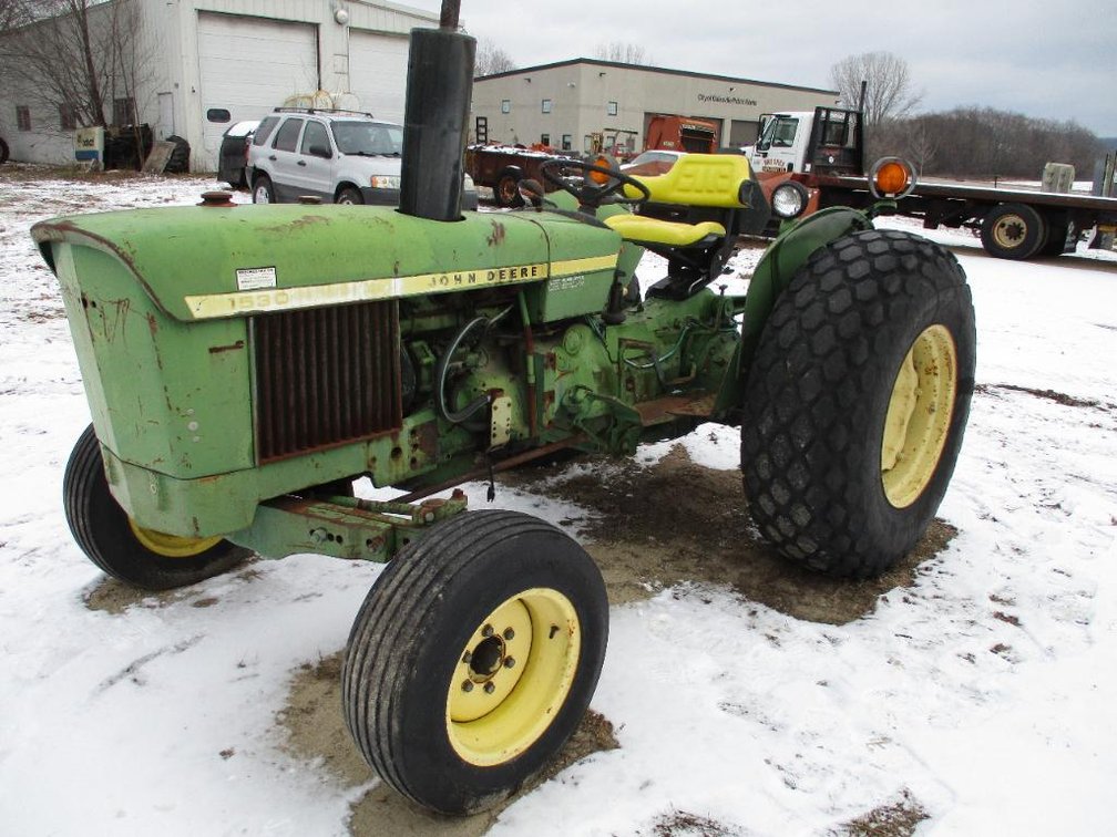 John Deere Model 1530 Tractor