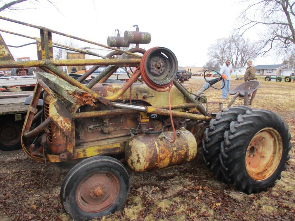 Le Roi Compressor Tractor