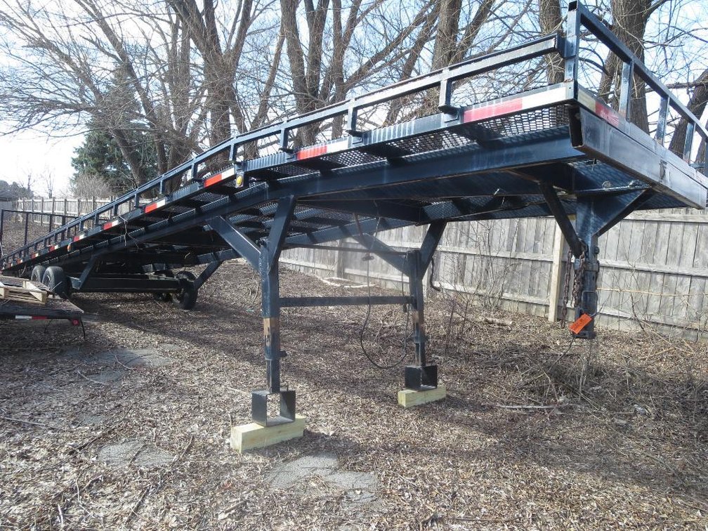 40' Gooseneck Tandem Axle Trailer (No Title)
