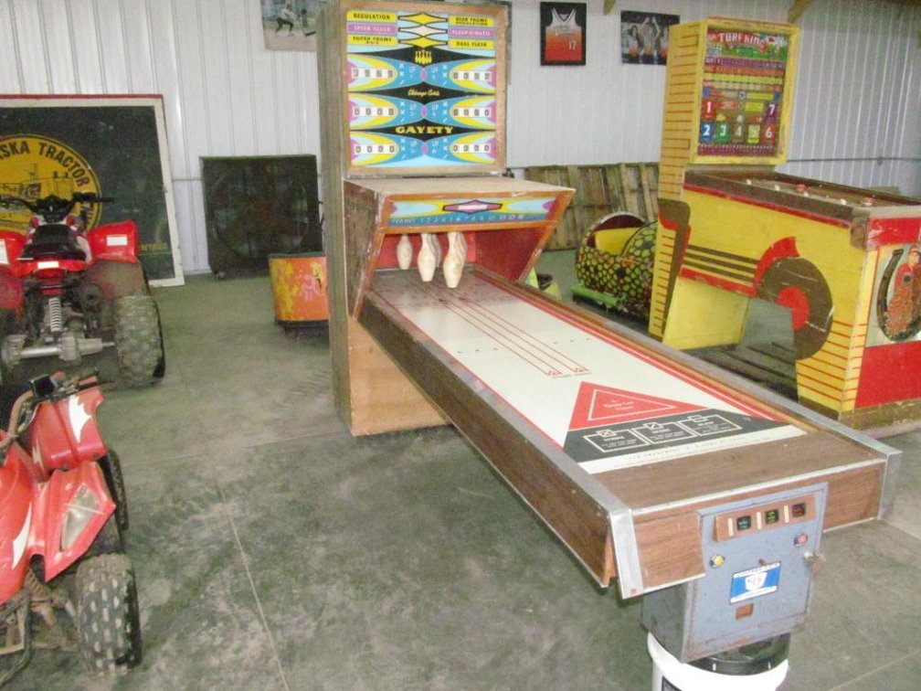 Vintage Chicago Coin Bowling Machine
