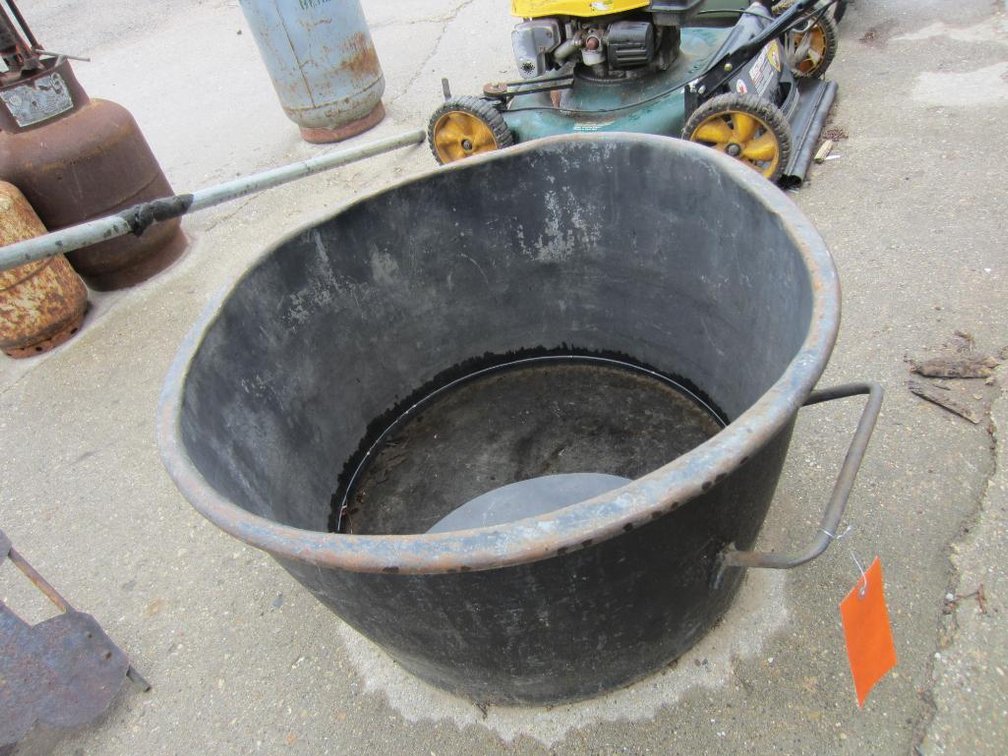 Steel Tub With Handles