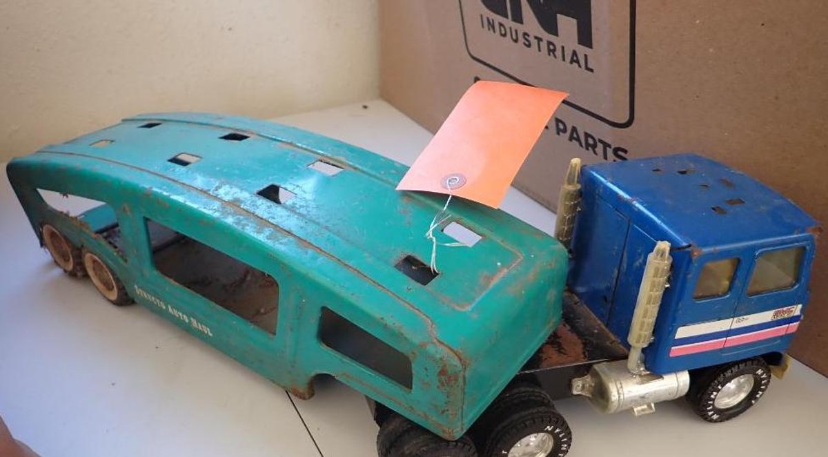 Nylint GMC Car Hauler Tractor Trailer