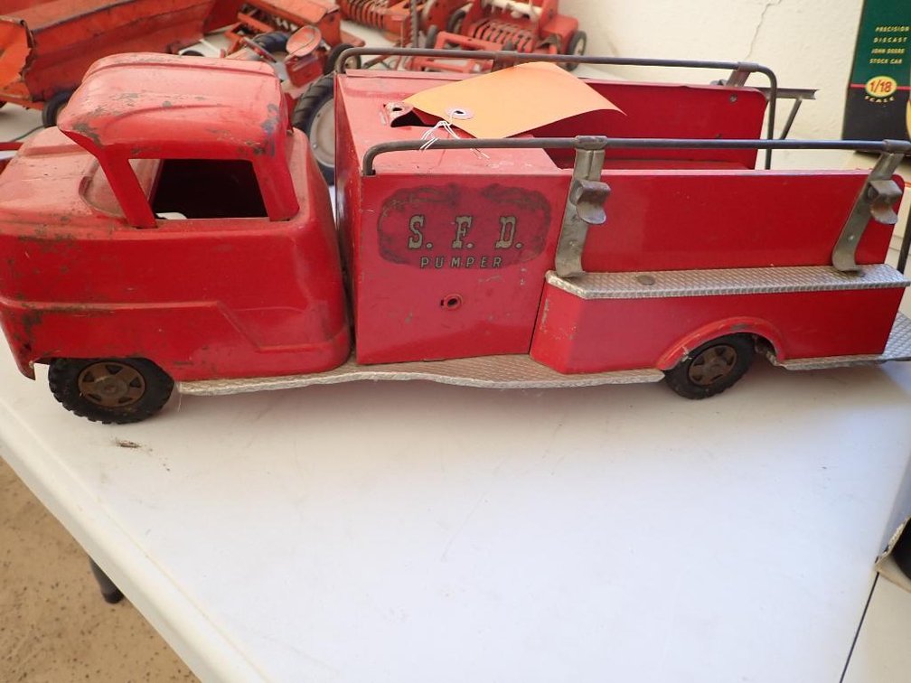 Vintage Structo Toys Stamped Steel Fire Truck
