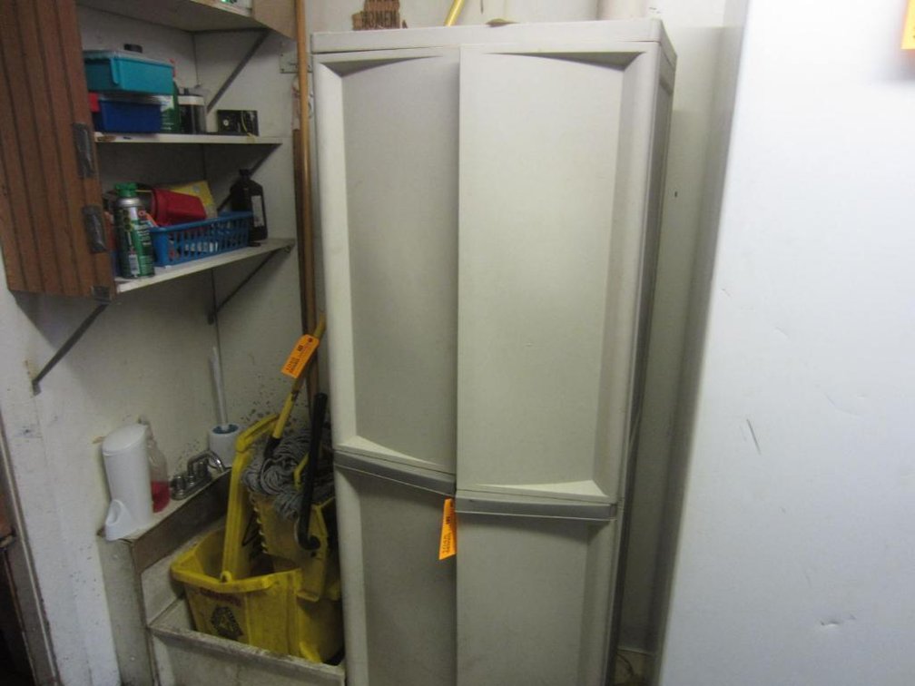 Plastic Storge Cabinet