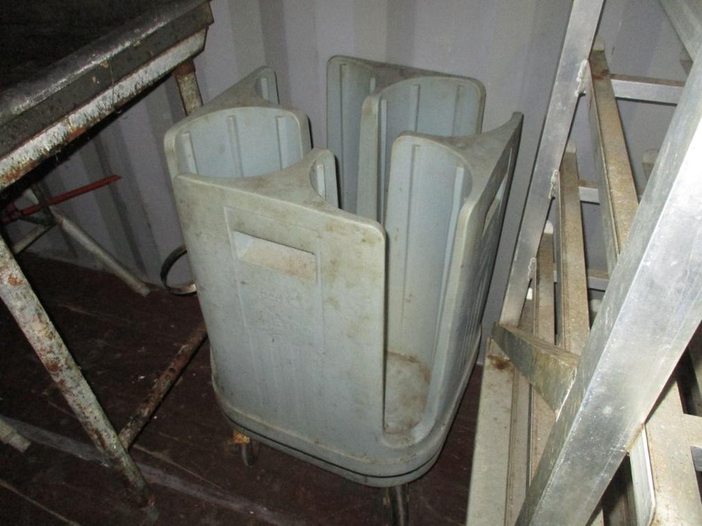Metro 8" Plate Storage Rack