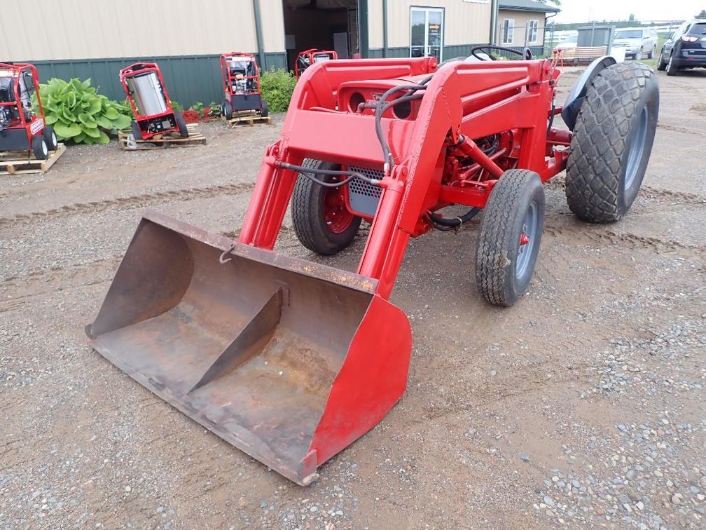 Massey Ferguson 202 Tractor with Loader