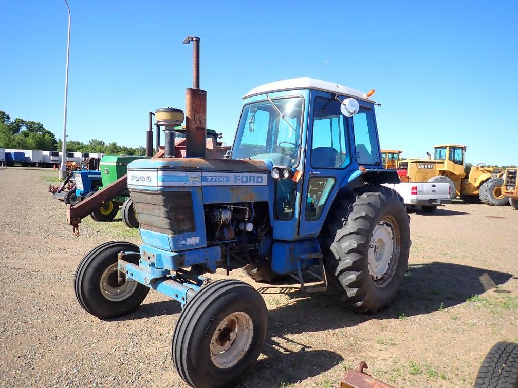 Ford 7700 Tractor *Township Owned*
